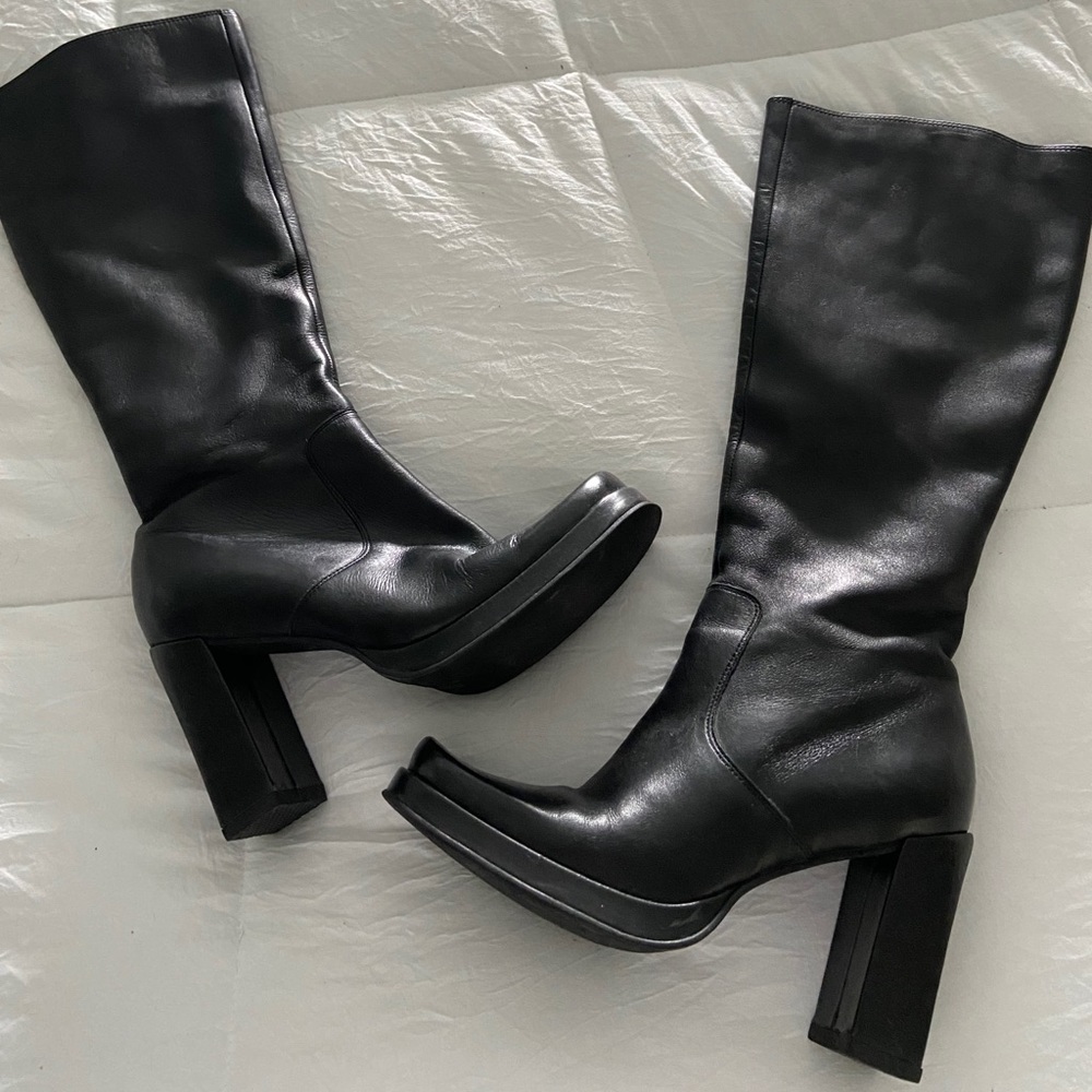 Vintage 90s knee high boots